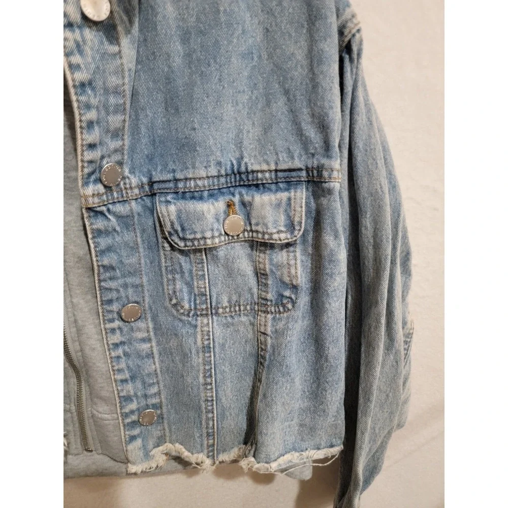 Lovely Bloom Denim Jacket M Blue Cropped Raw Hem Gray Hooded Layered Look Medium